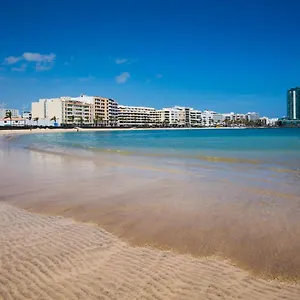  Apartamento Vivienda En Arrecife De 4